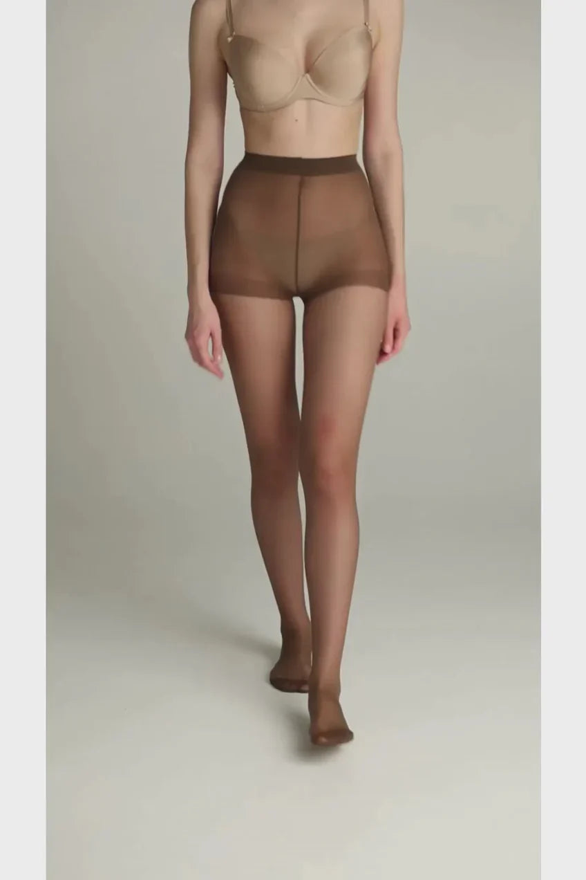 Conte Solo 20 Den - Classic Women's Pantyhose with a Reinforced Shorts (8S-39SP)